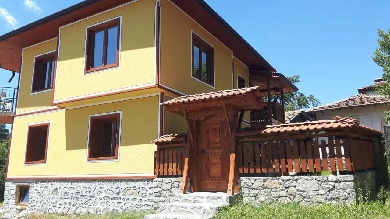 Къща За Гости Феникс Koprivshtitsa Exterior photo